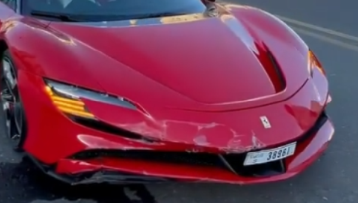 Українець розбив новий Ferrari за $1 млн (Фото) thumbnail